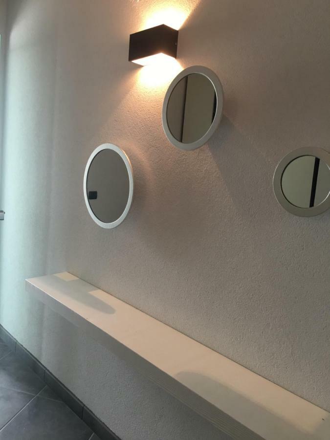 Millys Riva Apartments Екстер'єр фото