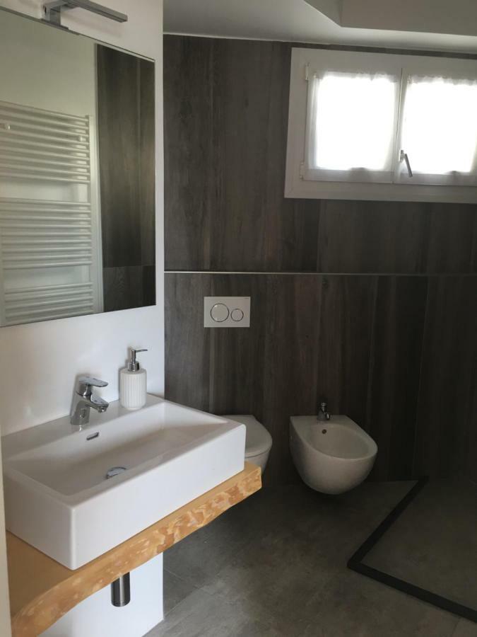 Millys Riva Apartments Екстер'єр фото