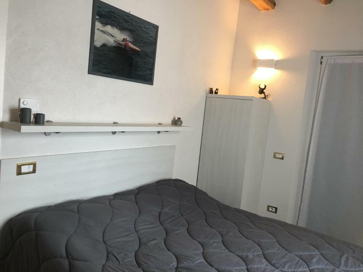 Millys Riva Apartments Екстер'єр фото